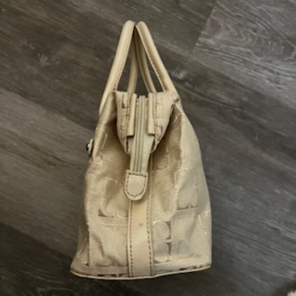 🧡3/15 LizClaiborne Cream Canvas Handbag Gold-Tone Zipper Pull - Picture 4 of 12